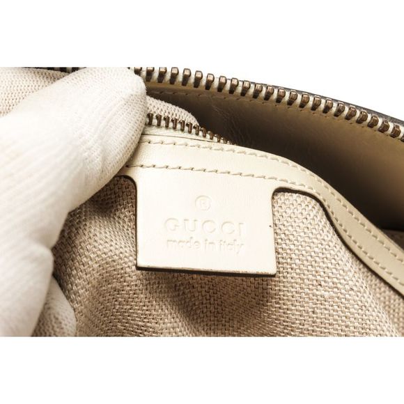 Pre Loved Gucci White Leather Lock Shoulder Bag - Picture 7 of 8